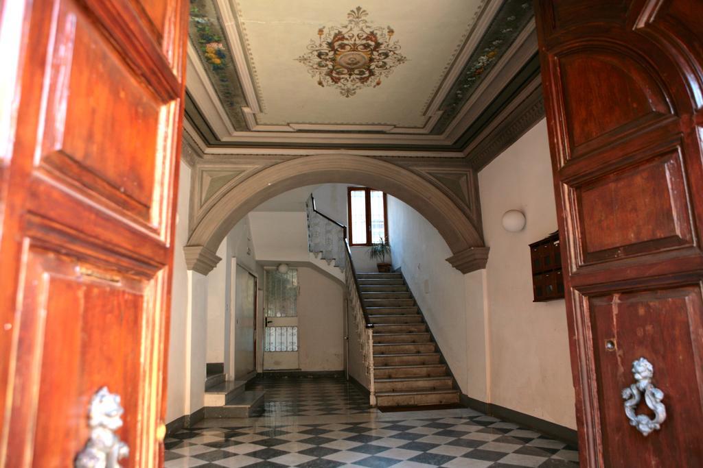 Domus Antonella A Trastevere Рим Екстер'єр фото
